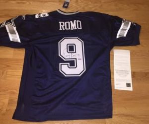 Tony Romo Signed Jersey